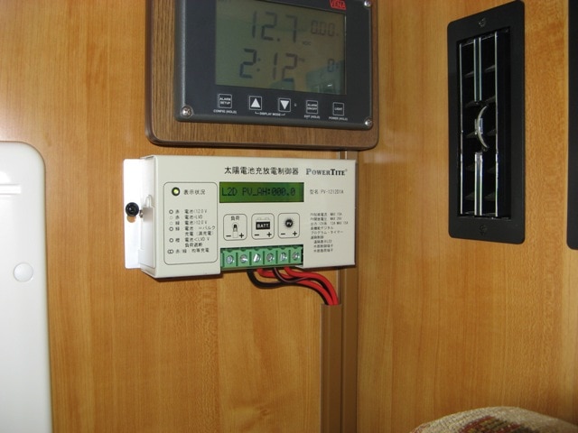 LCD表示の充電コントローラ